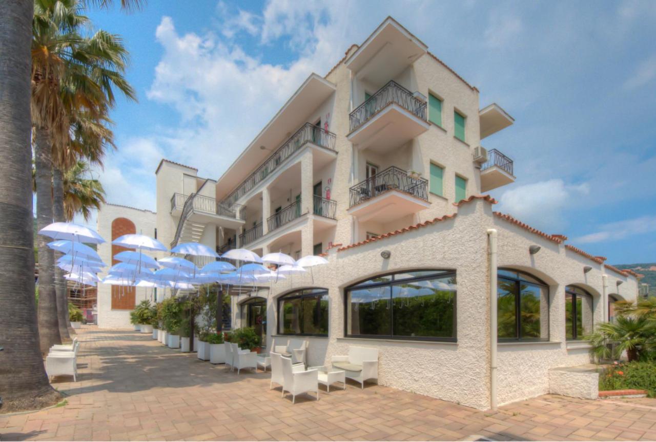 Residence Riviera Mareピエトラ・リーグレ エクステリア 写真